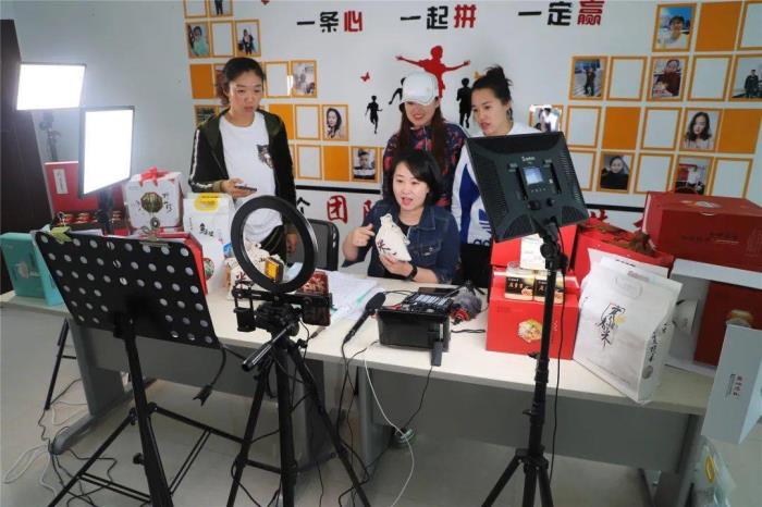 桂林商务伴游_天津商务伴游_商务伴游