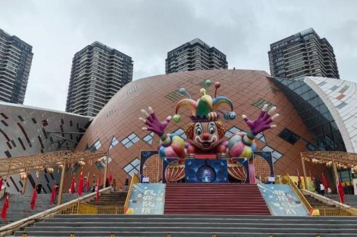 重庆国际马戏城表演时间多久