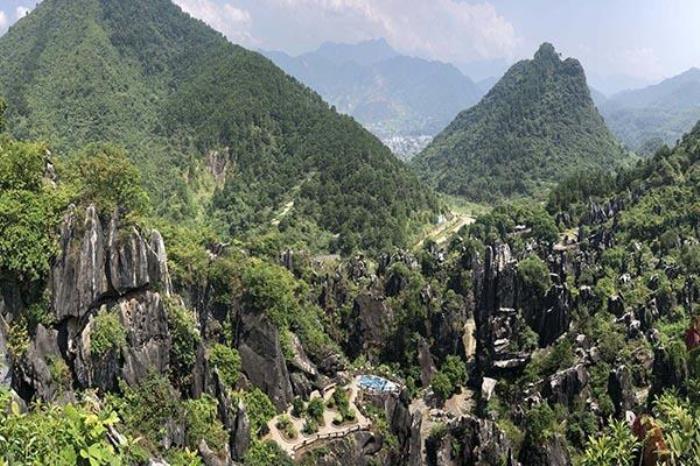 玉石林风景区