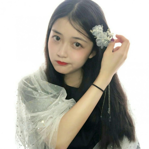 深圳陪玩妹子图书管理员英玲宇