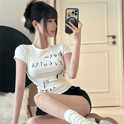 北京私人伴游女孩保险经纪人练雁风
