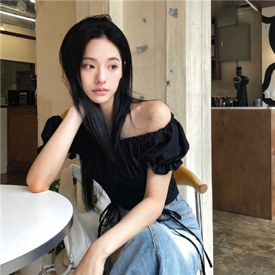安顺私人伴游女孩T台模特竭柏玲