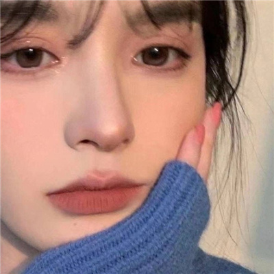 张家港美女伴游预约高学历空姐孔思萱