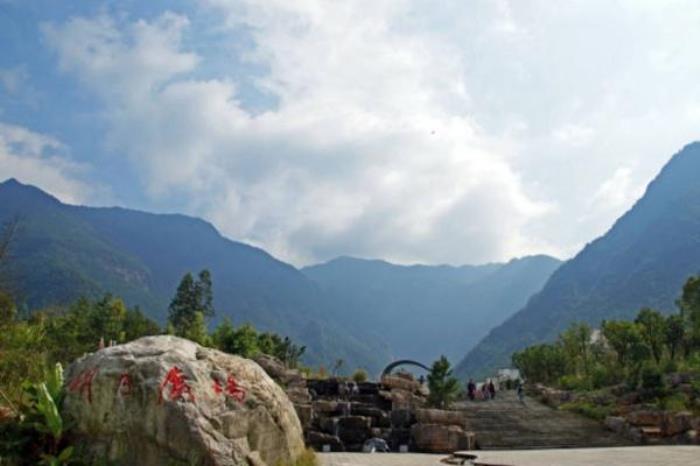 明月山风景区旅游攻略 明月山风景区旅游攻略