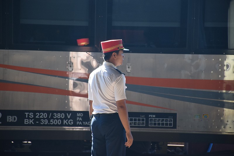 若羌鹏辉禄能物流有限公司
