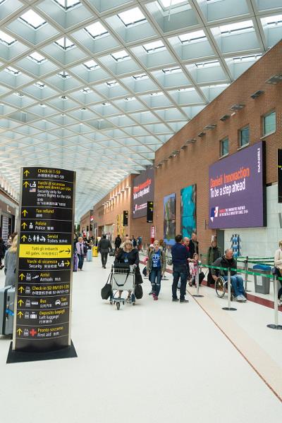 深圳市莹运来物流有限公司