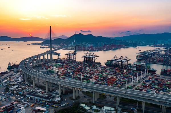 东兴市聚创物流有限公司