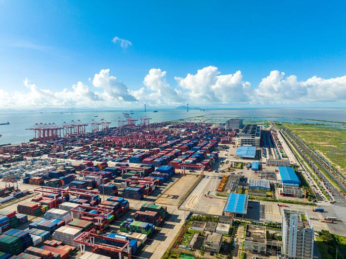 广西自贸区中进物流有限公司