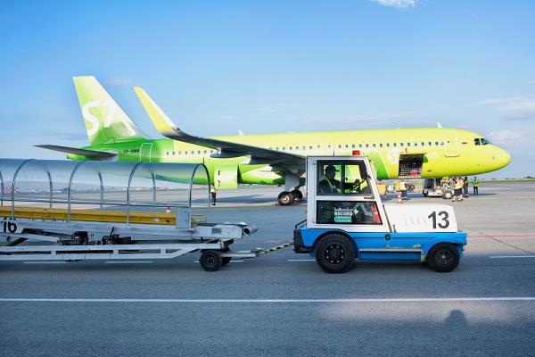 深圳龙会物流有限公司