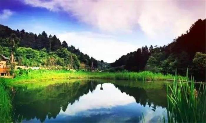 中国秦岭悠然山高山湿地景区