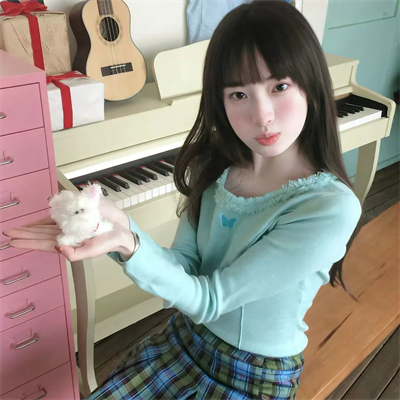 北京女伴游学生车模章佳清秋