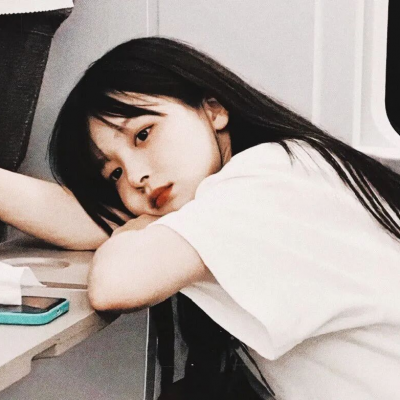 广州伴游服务网红车模苌朵