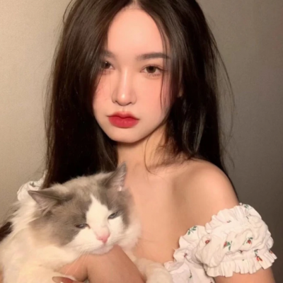 广州陪游女孩车展车模瓜尔佳矜秀