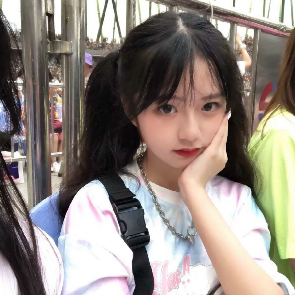 深圳旅游约伴服装模特频平萱