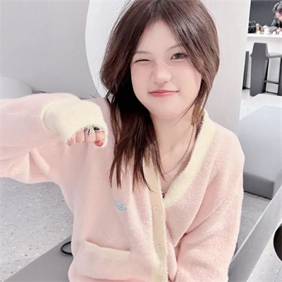 深圳陪游女孩主持迮厚兴