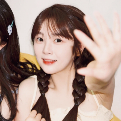 深圳伴游交友纯情车模赫終