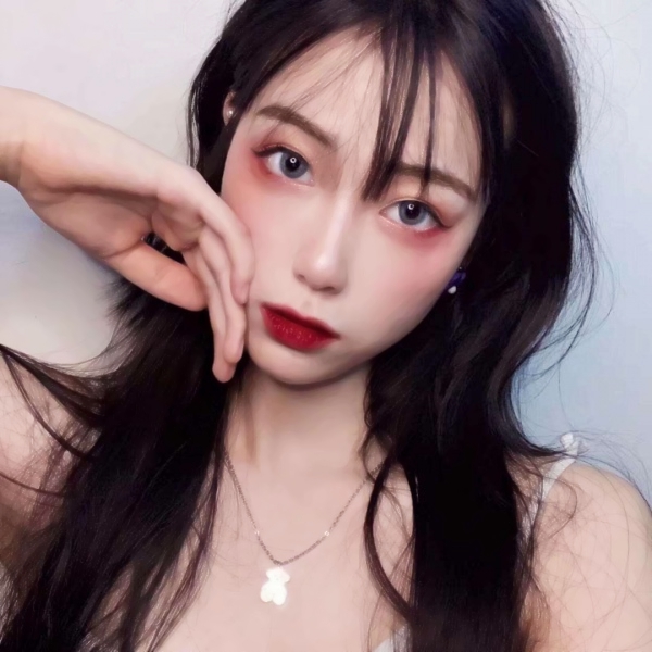 上海陪游女孩交易员别欣影