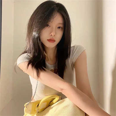 深圳陪玩妹子可爱车模司徒凝珍