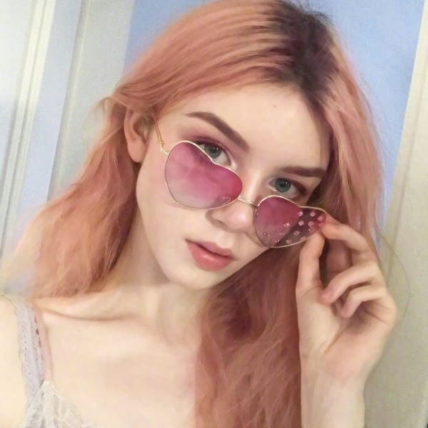 武汉美女陪玩陪跑员禄芯娟