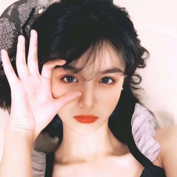 上海陪游女孩娱乐经纪人声忆翠