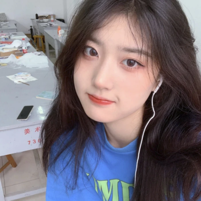 杭州结伴游玩假花制作琴薇容