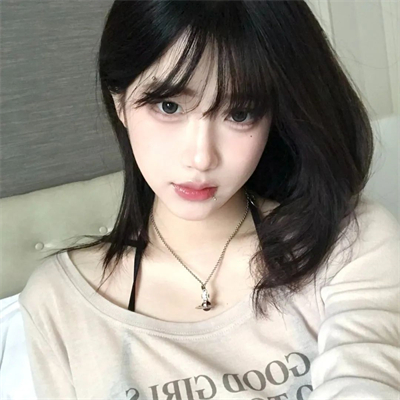 上海结女伴旅游试驾员答瑜怡