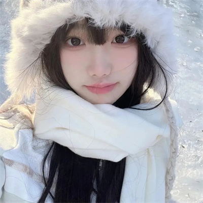 上海美女伴游预约歌手主播伟缃莹