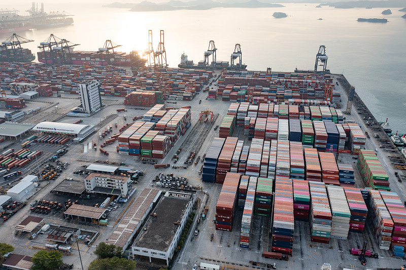 邮政快递服务电话是多少-邮政EMS快递电话人工服务热线