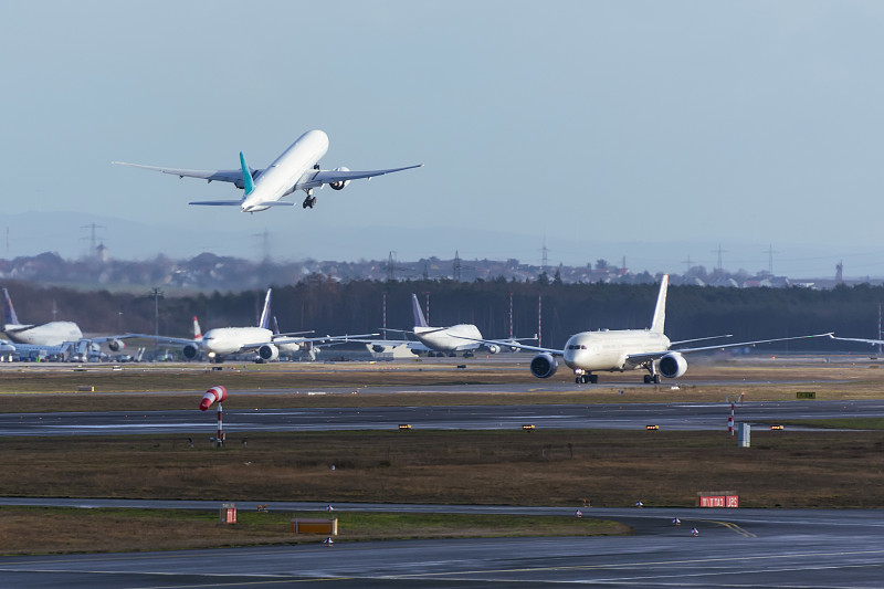 国际快件清关需要多久？-一文详解国际物流清关问题