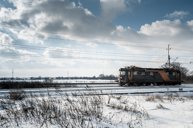 海关申报是什么意思-报关单证有哪些申报方式