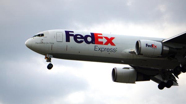 快递运费价格查询计算器-发国际快递到国外如何计算运费