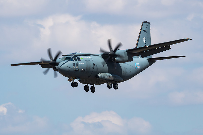 化肥使用天津空运快递速递到新加坡