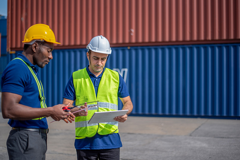 纺织品采取中国上海海运及时送达新加坡