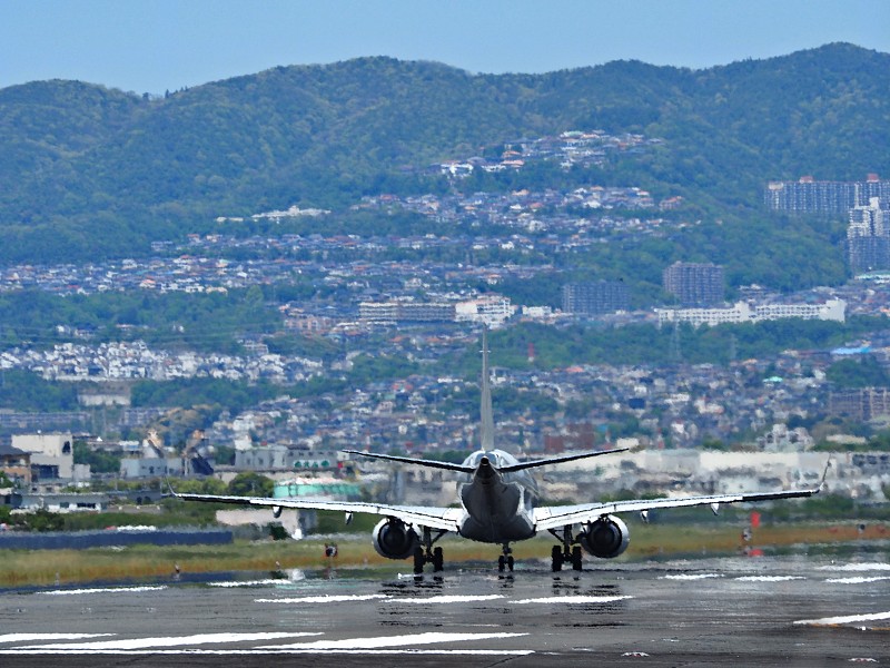 原料药采用台中国际多式联运抵达新加坡