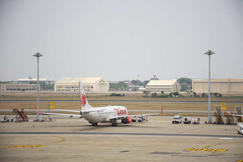 东方雨虹卷材采取中国东莞跨境海空联运送达新加坡 东方雨虹卷材采取中国东莞跨境海空联运送达新加坡