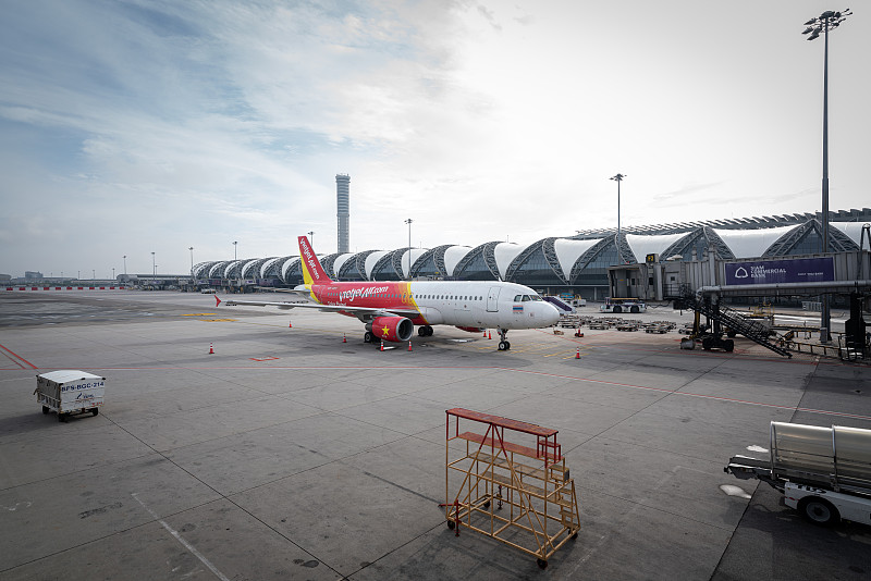 中国义乌至新加坡的咖啡杯采用空运物流专线5天送到