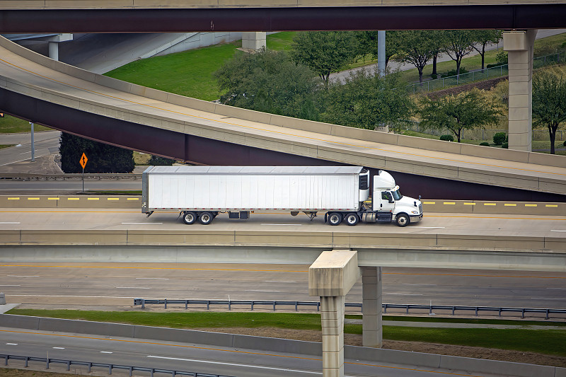 工业反应器通过深圳门到门海运安全送达新加坡