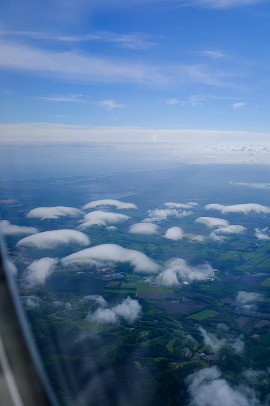 中国广州至新加坡的真无线蓝牙耳机使用门到门空运10天内送达