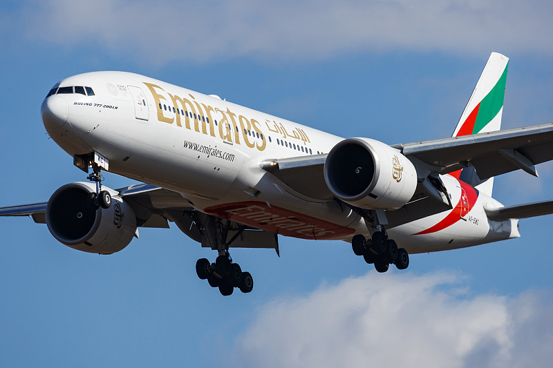 运动鞋运用重庆海洋运输速递到新加坡