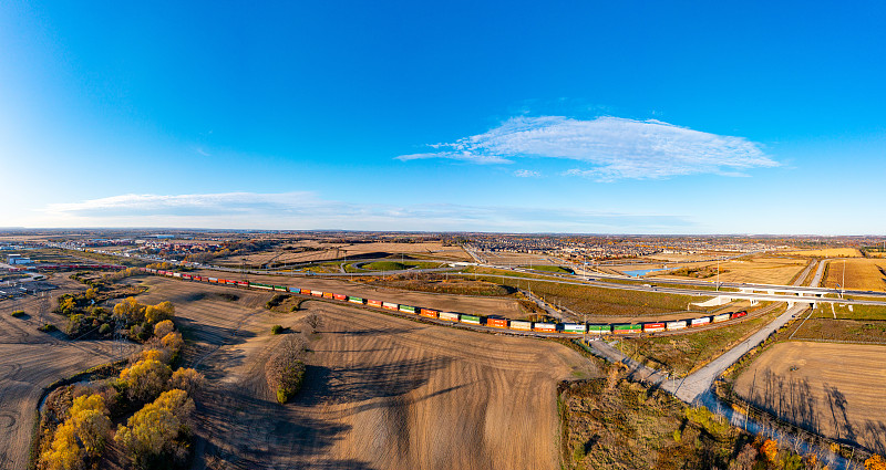 蓝牙耳机借助中国上海门到门空运送达新加坡