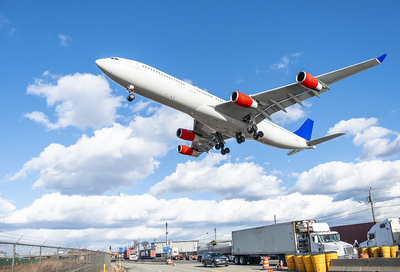 中国广州至新加坡的防霉片采用多式联运14天速递到