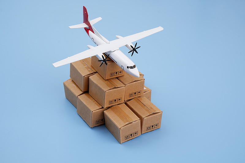 车载冰箱储物盒利用中国上海港到港海运高效送达新加坡 车载冰箱储物盒利用中国上海港到港海运高效送达新加坡