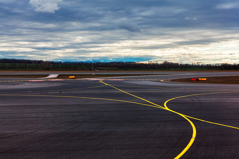 厨房用具套装采用中国福州国际空运专线送达新加坡