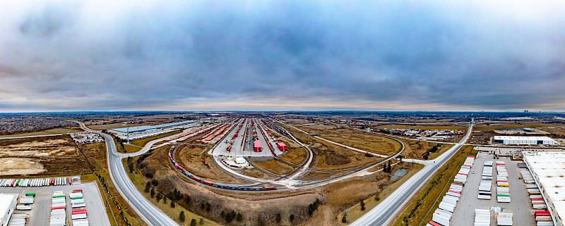 中国西安李宁羽毛球拍采用跨境海空联运9天送达新加坡