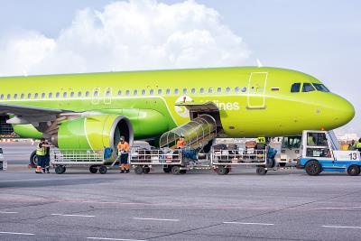 夹心饼干应用中国连云港跨境海空联运配达新加坡