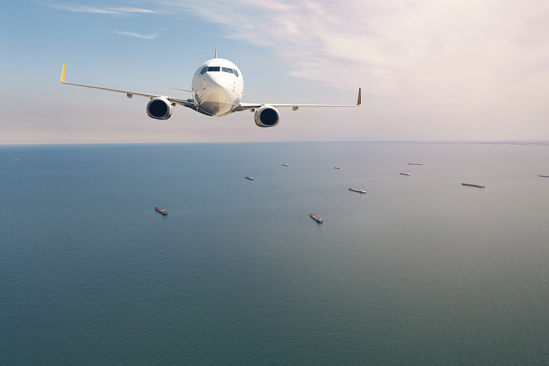 深圳牧高笛睡袋采用空海联运13天配送到新加坡