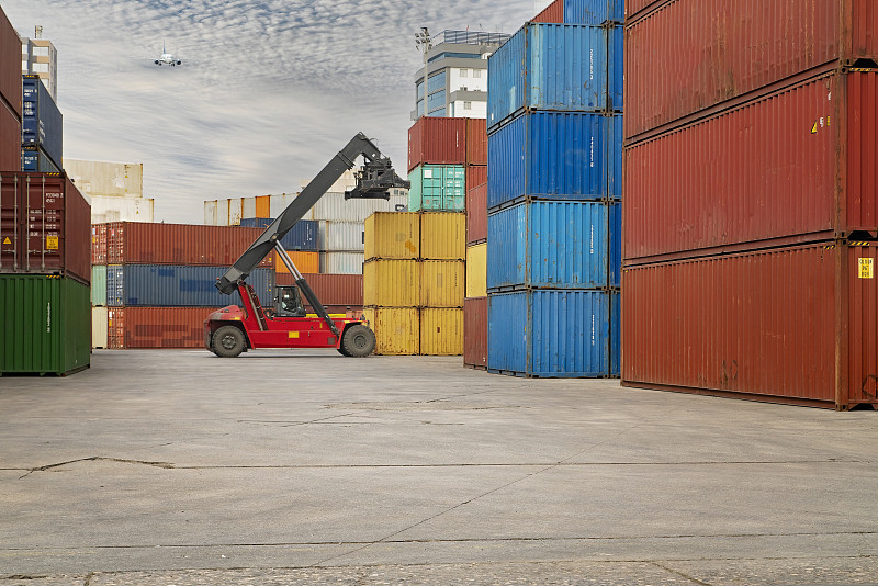 上海电脑散热器使用拼货空运8天内送达新加坡