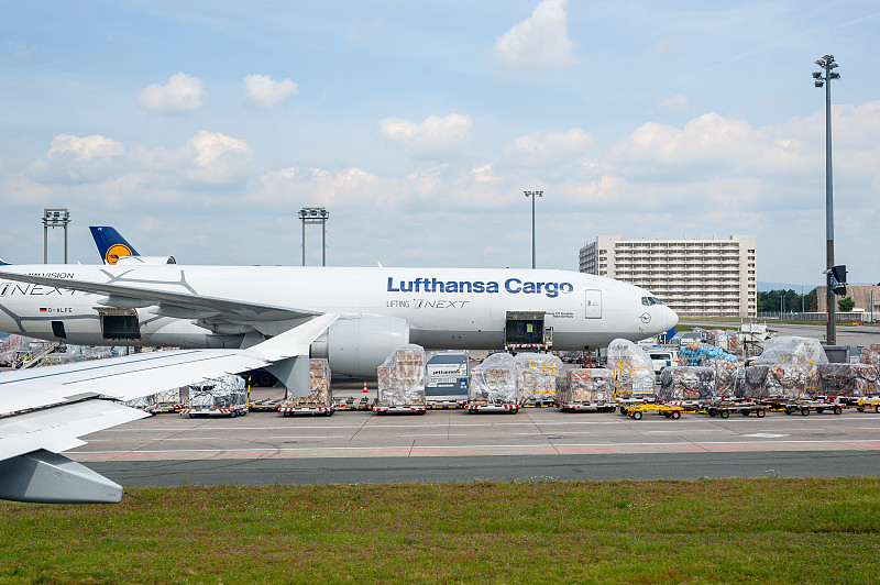 义乌铅笔使用空运派送12天速递到新加坡 义乌铅笔使用空运派送12天速递到新加坡