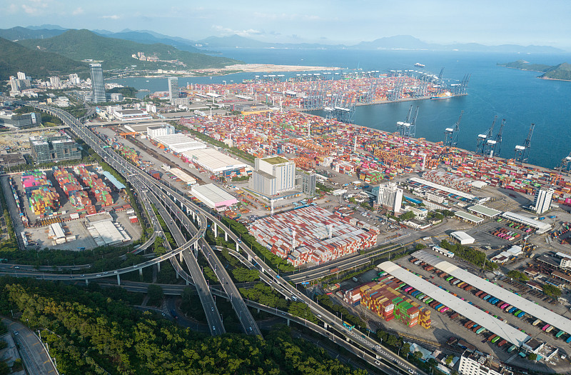 电子白板通过中国南京国际海运安全送达新加坡