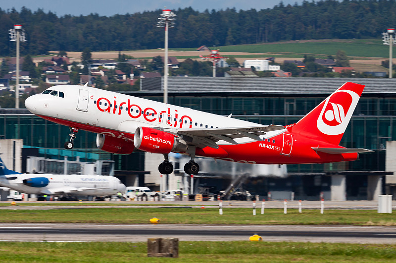 成都五金工具采用航空快递9天内配送到新加坡